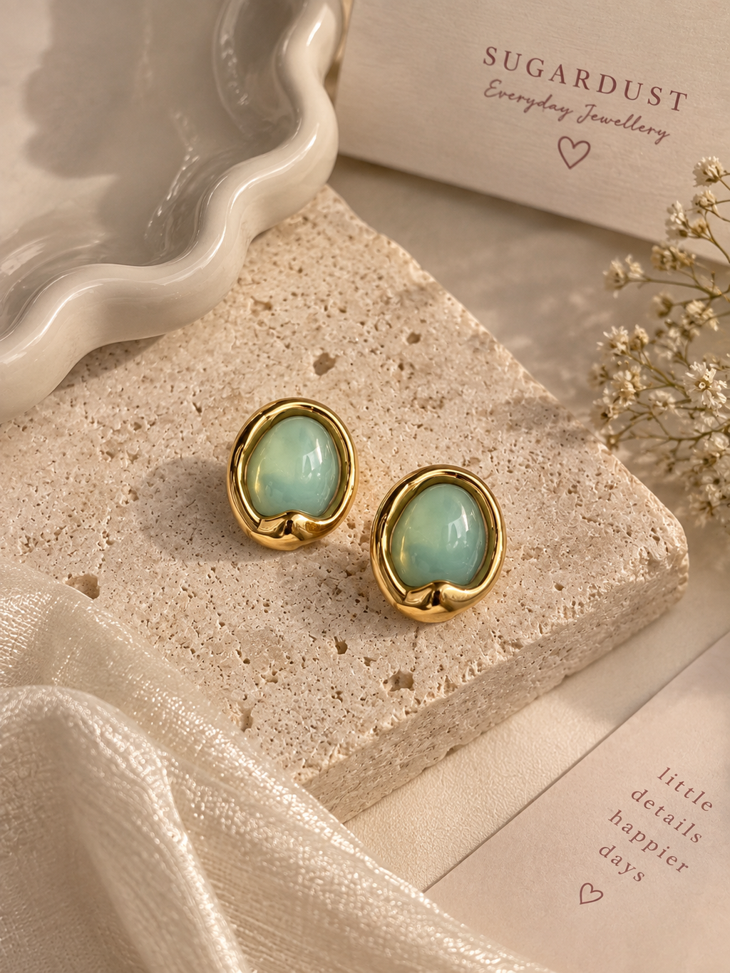 Mint Glow Stud Earrings